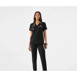Figs Catarina One-Pocket Scrub Top, Medium, Black